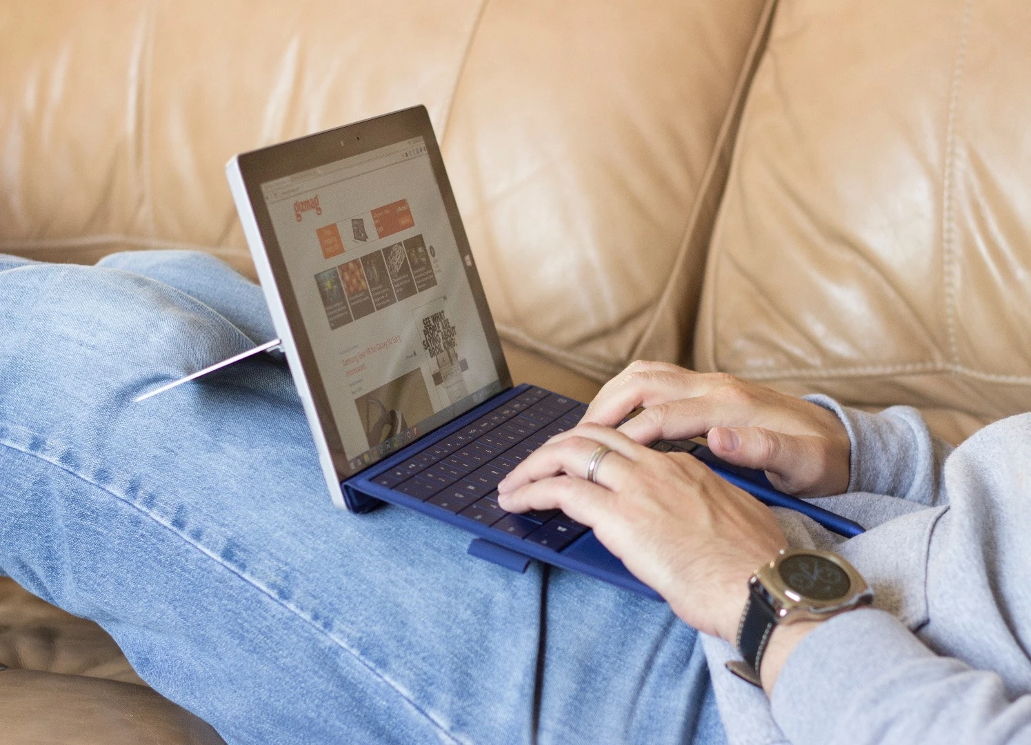 The Surface 3 makes for a light and portable mini-laptop (Photo: Will Shanklin/Gizmag.com)