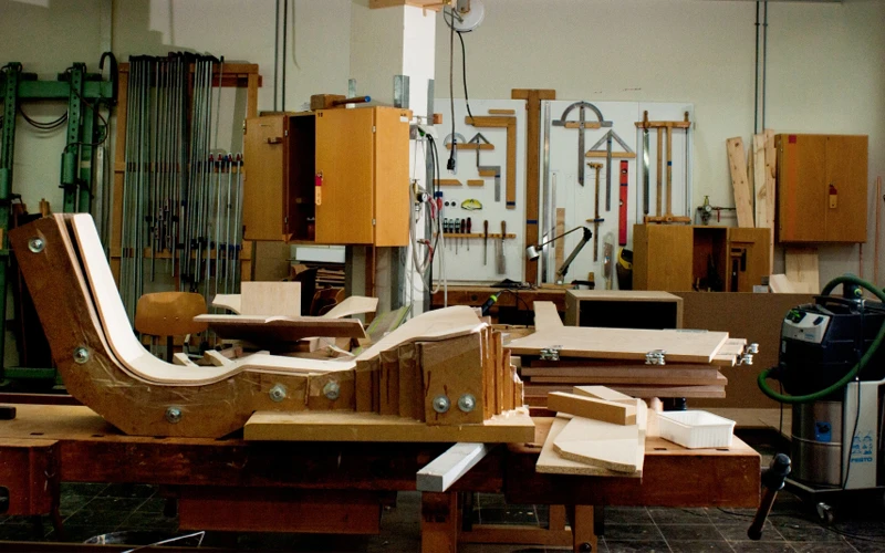 Shaping the plywood for the Rennholz trike