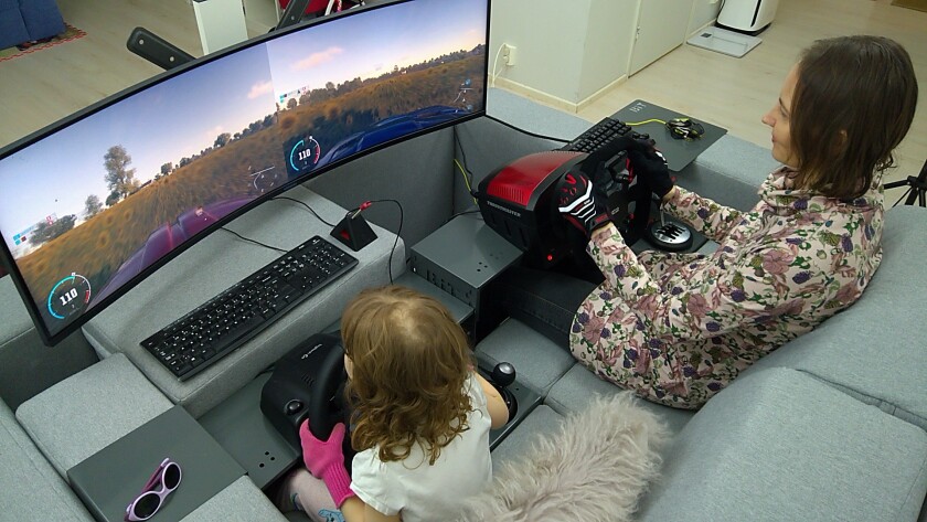 BiT furniture elements for families and gamers