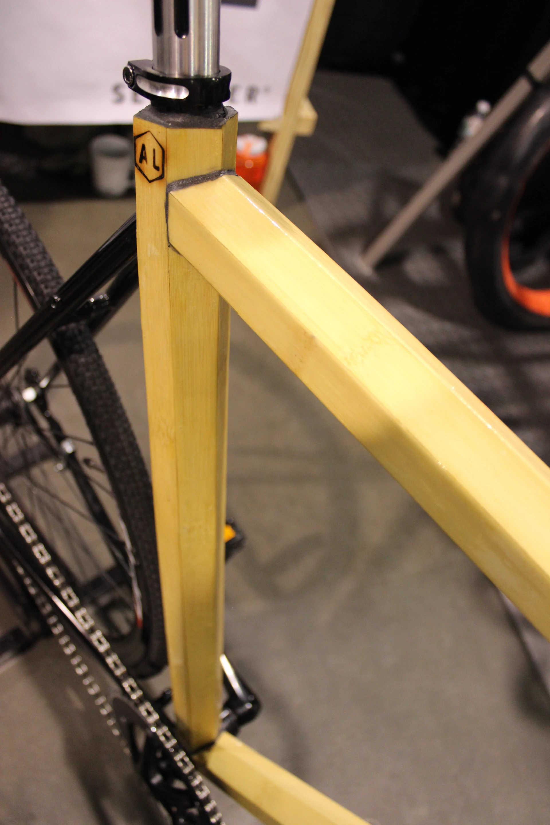 A closer look at the Semester's bamboo-slat/carbon fiber frame
