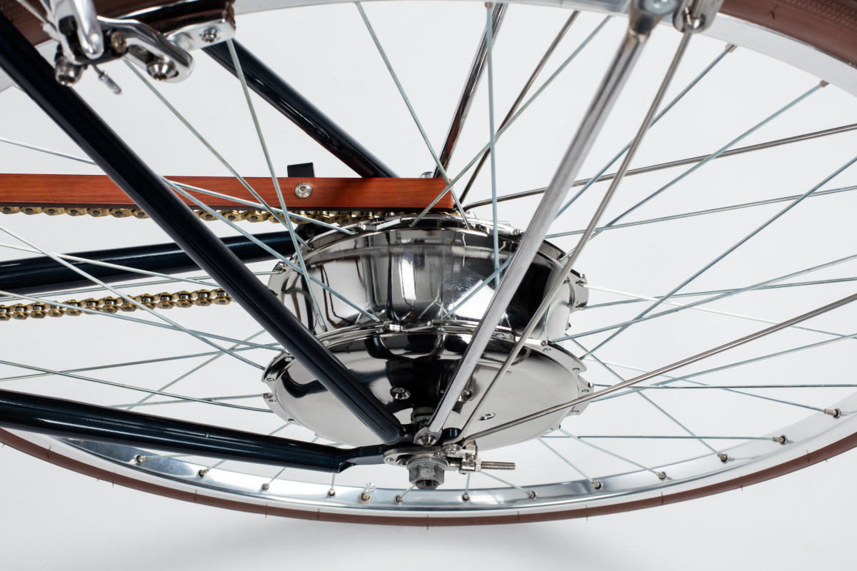 The heart of the Velocipede Fogliaverde design is the Zehus Bike+ electric drive