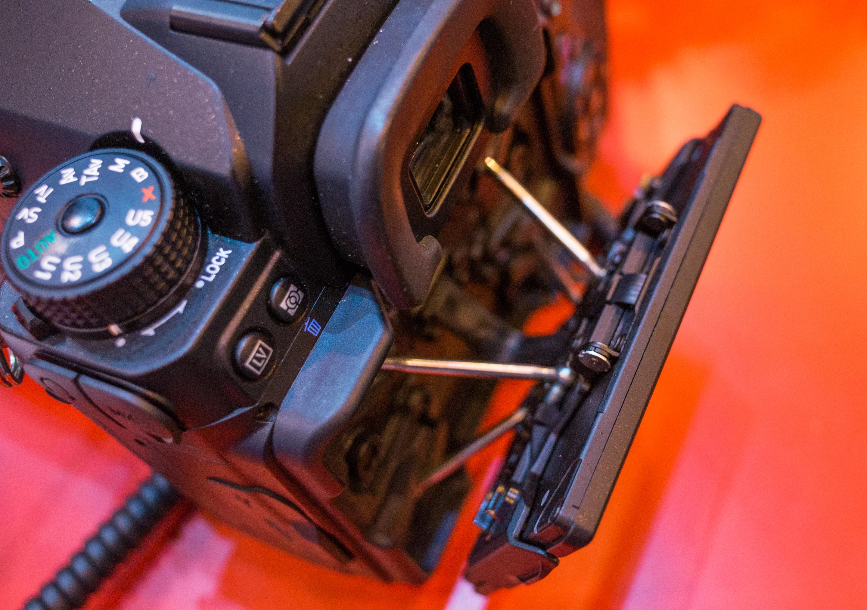 The four legs of on the rear monitor of the Pentax K-1 make it easy to angle