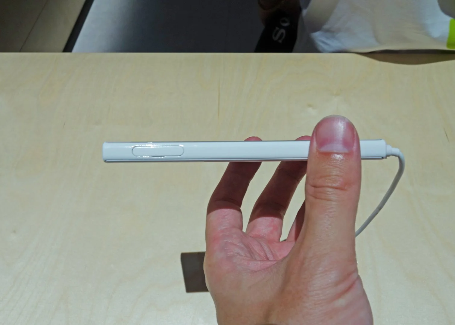 The Compact might be small, but it's pretty chunky at 9.5 mm