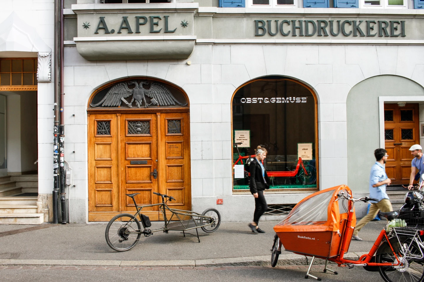 The Obst&Gemüse + Elian Cycles Ultimate e-Cargo is limited to just 20 units and comes in army green only