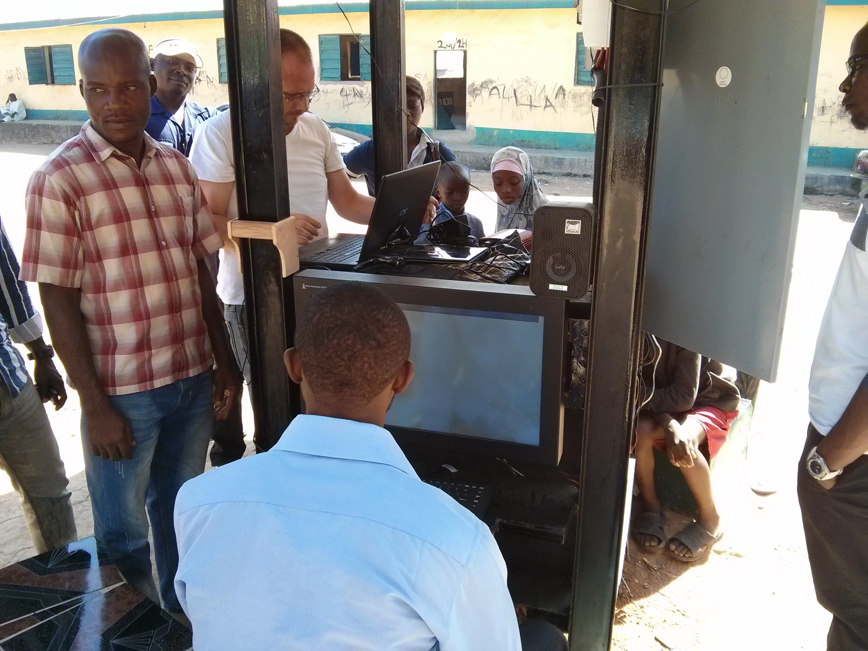 The first Hello Hub has been installed in Suleja, Nigeria (Photo: Tom Saater)