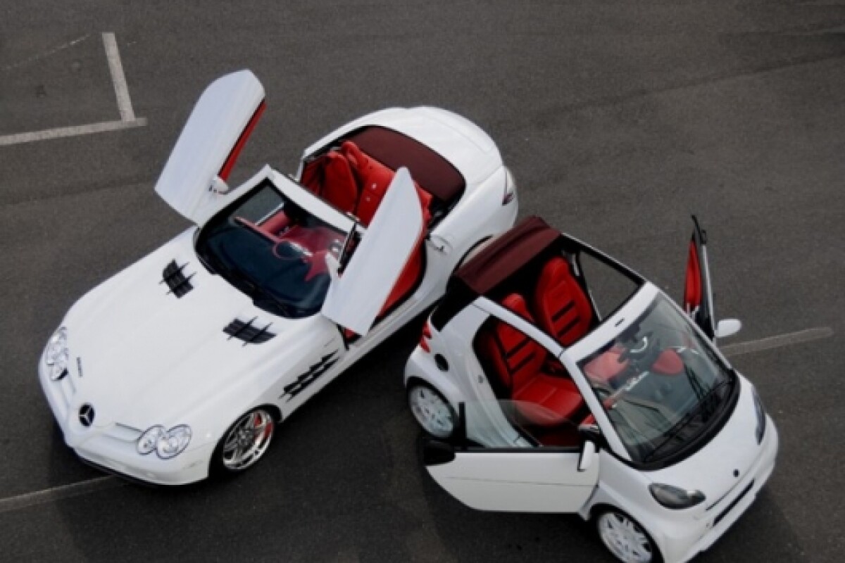 Brabus Slr Mclaren Roadster Gets A Smart Tender