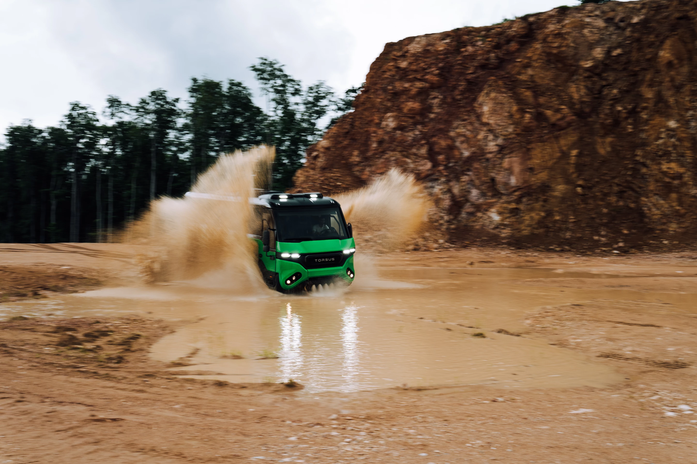 With its heavy-duty MAN chassis, 4x4 system, off-road tires and steel-framed composite body, the Praetorian is designed to get crews virtually anywhere work has to get done