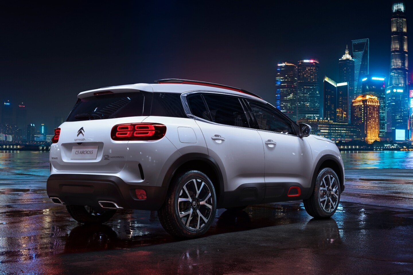 The C5 continues the design theme started in the C4 Cactus