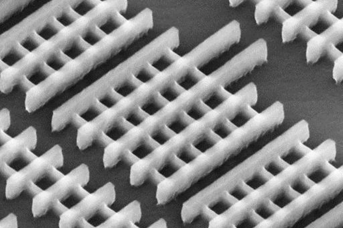 Intel's 3-D transistors to keep pace with Moore's Law