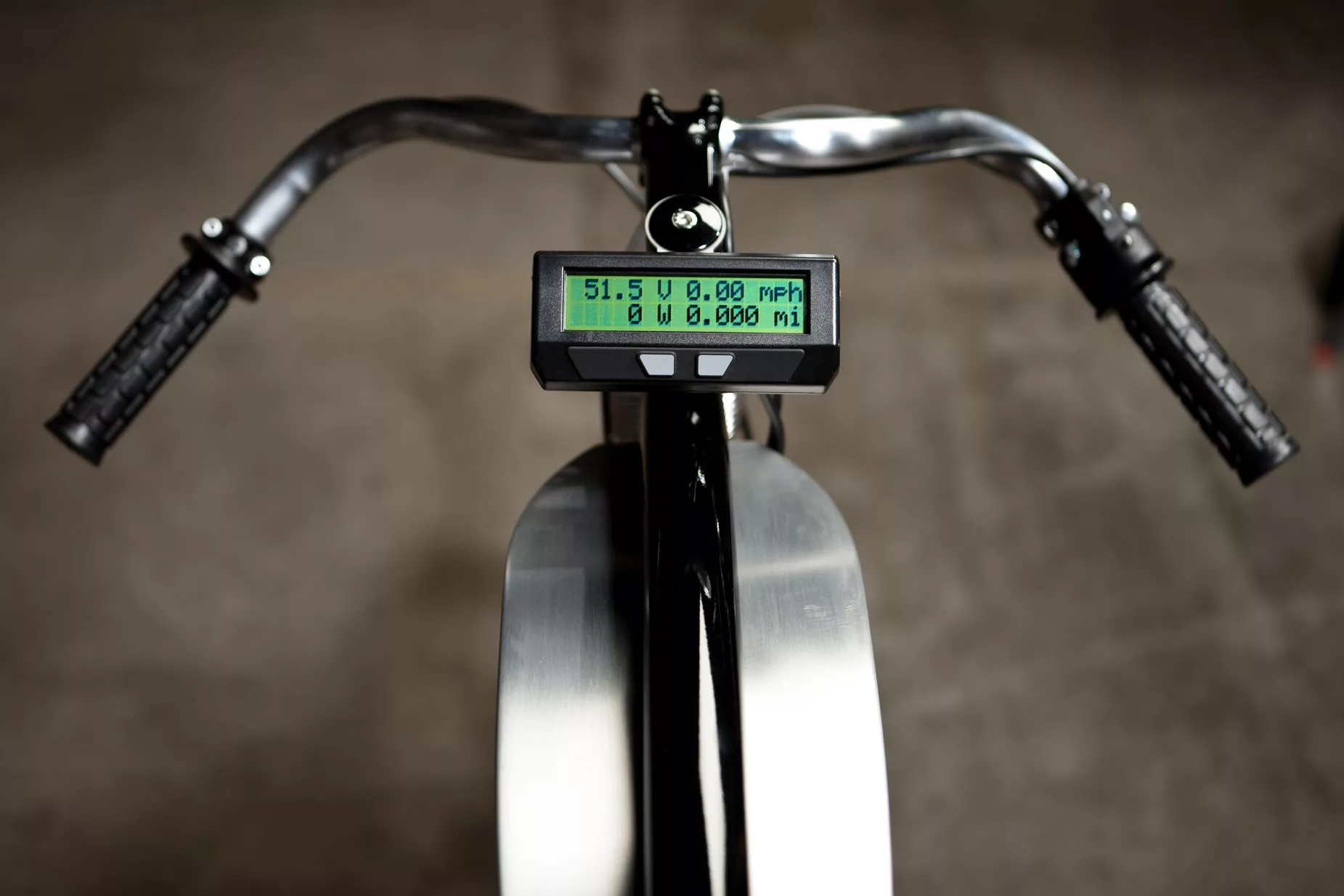 Analyst E-bike computer provides important riding information such as battery range, speed, distance and net energy