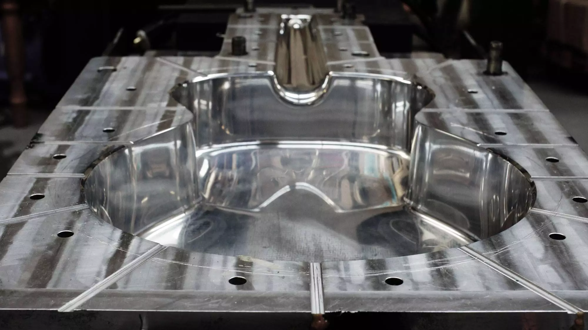 The aluminum mold for El Capitan's body and neck