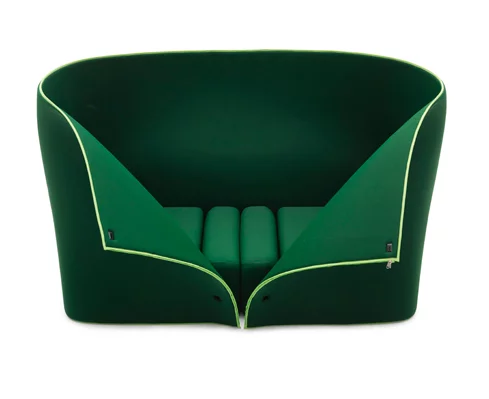 With a few adjustments you can create a cozy single bed for guests (Image from Campeggi)