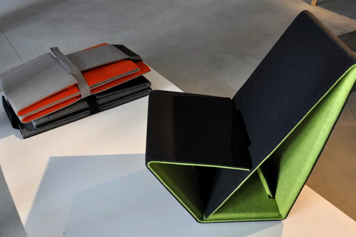 Studio Nuy van Noort has designed a foldable chair made from 100 percent recycled and recyclable materials (photo: Edoardo Campanale/Gizmag)