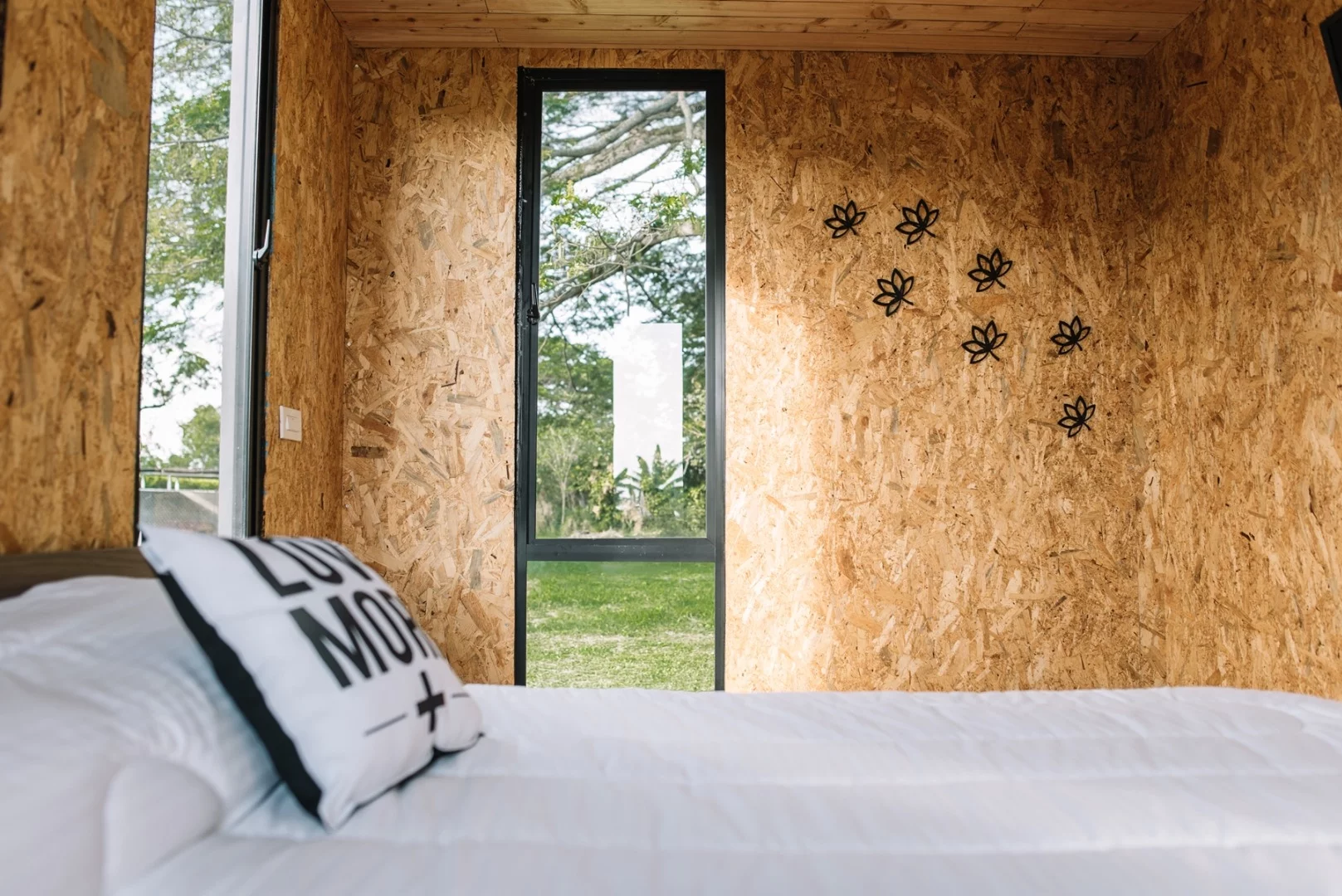 The "extra-large" VIMOB covers 113.8 sq m (1,224.9 sq ft) and is designed for family use