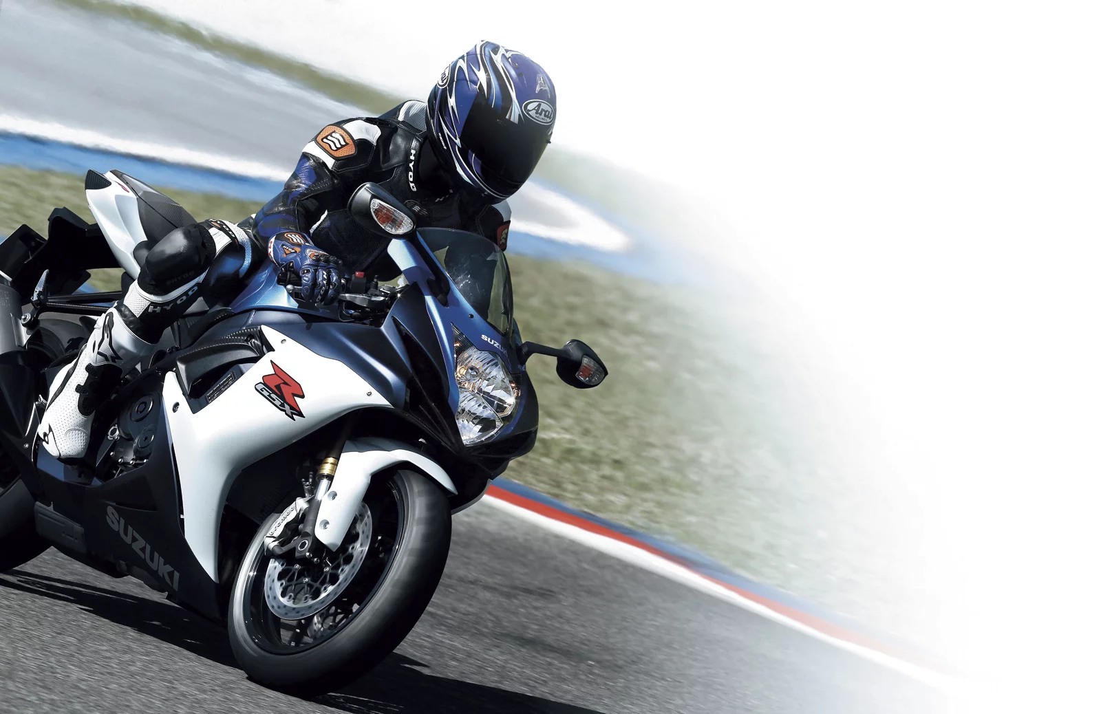 The 2011 Suzuki GSX-R600 and 750