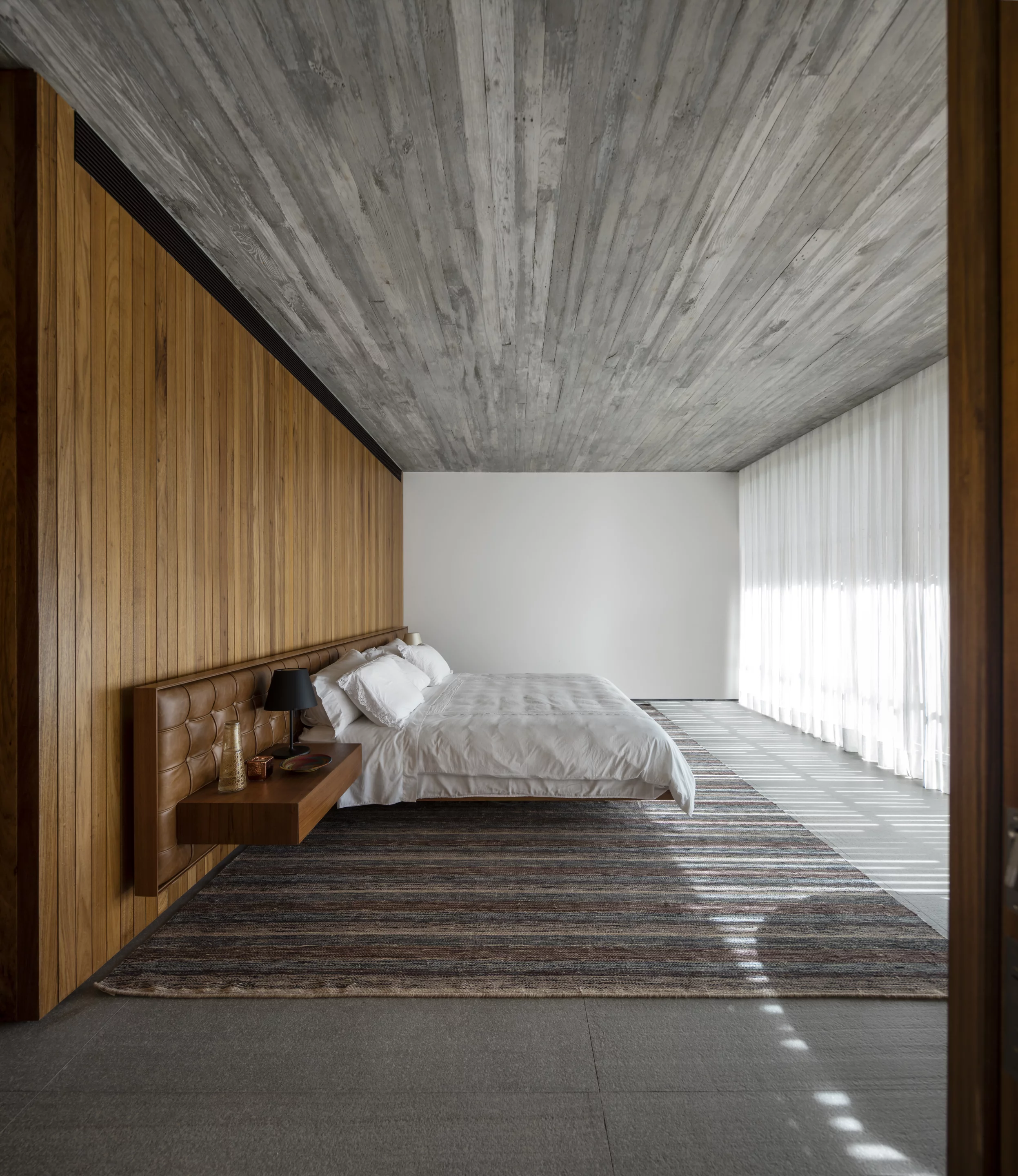Planar House includes a total of five en-suite bedrooms