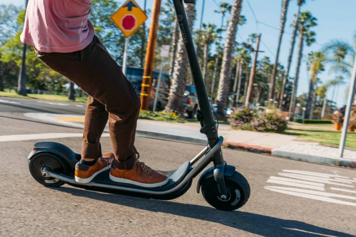 There's nothing hugely revolutionary to be found in the design of the Boosted Rev, but that may just be the point
