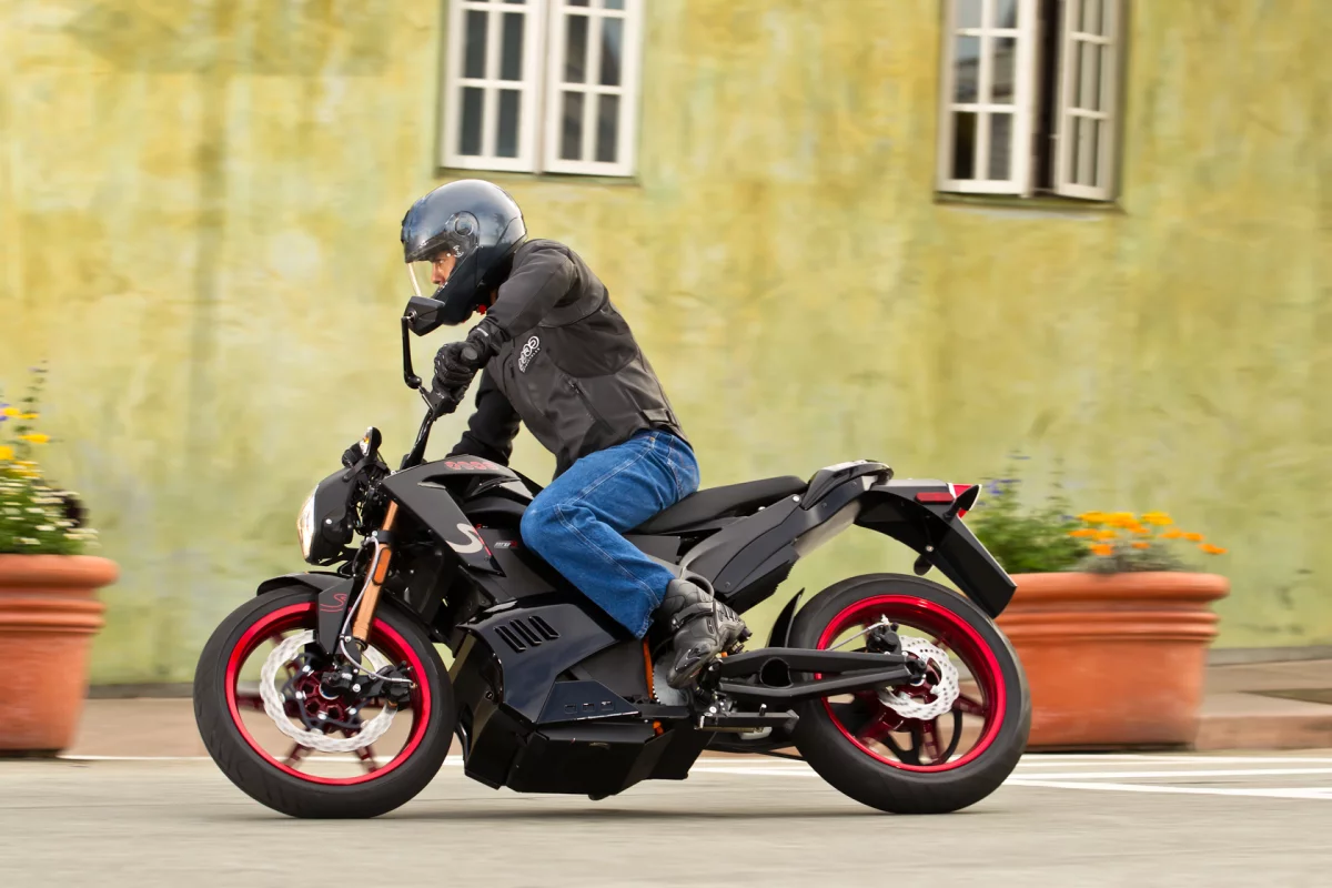 The 2012 Zero S boasts a record-breaking range of 114 miles