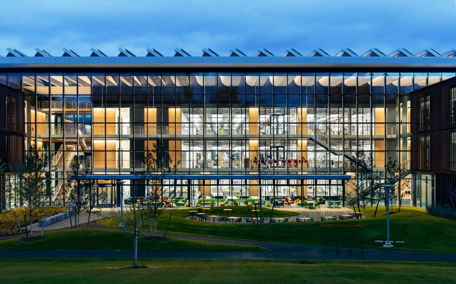 Amherst College New Science Center was designed by Payette and provides new facilities to support the college’s science programs and students