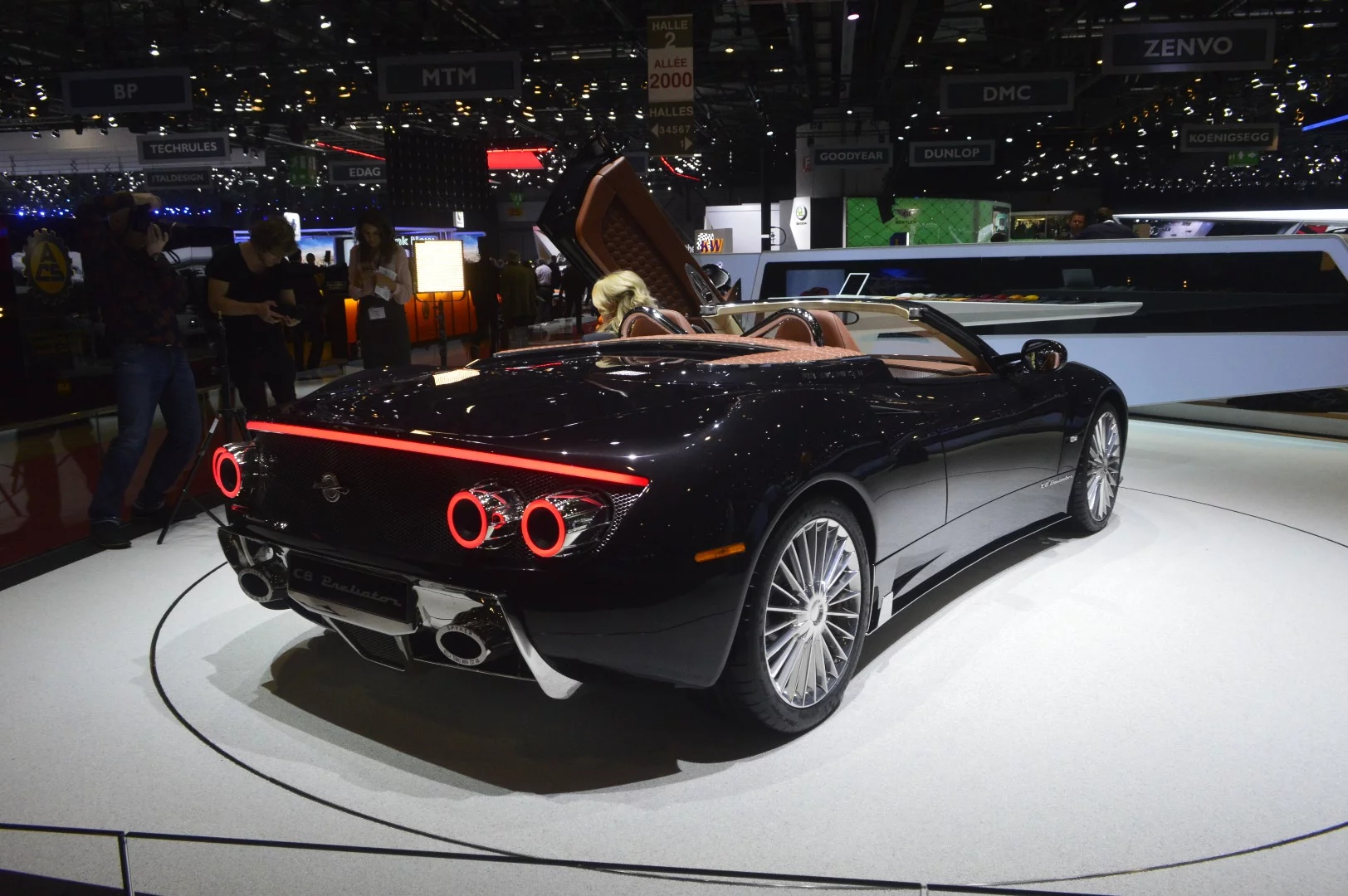 Fellow British automaker Lotus Cars provides the fully independent suspension and chassis designed specifically for the Preliator