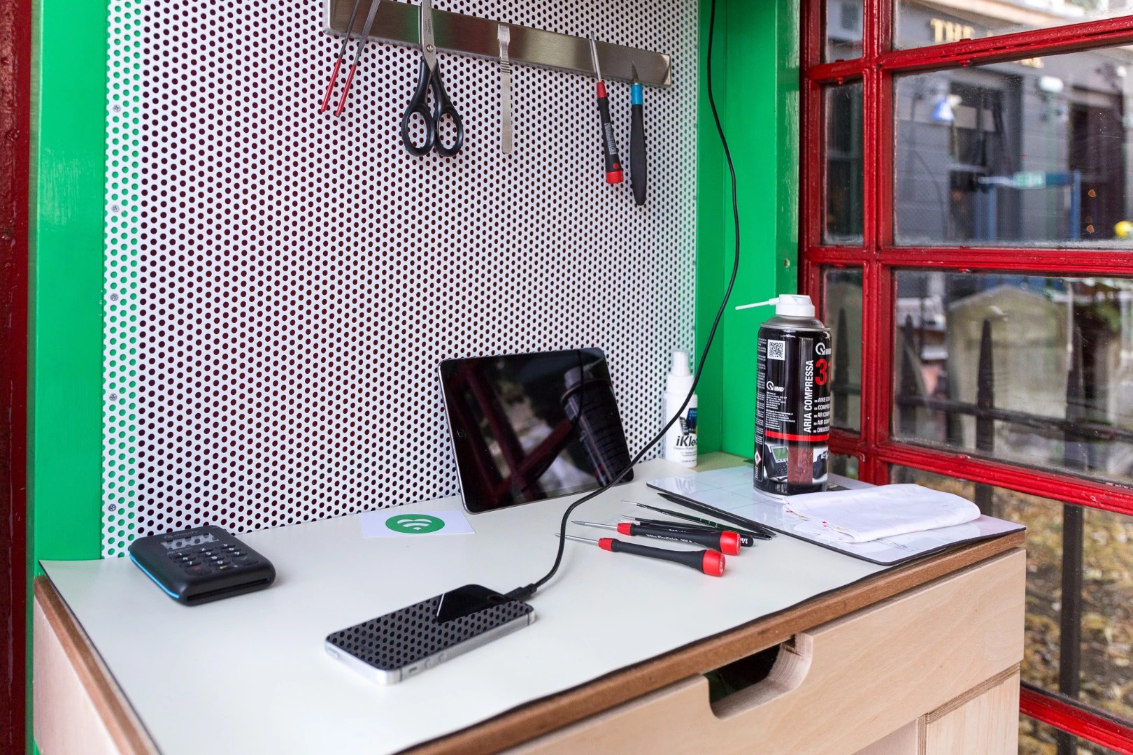 The boxes provide a free public Wi-Fi, six free public charging stations and the firm's own repair services for mobile phones and tablets