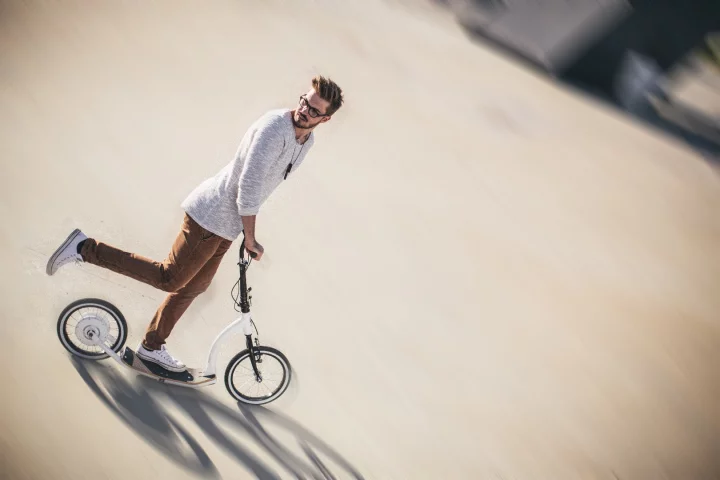 FlyKly says that riders can roll up to 500 seconds longer per kick