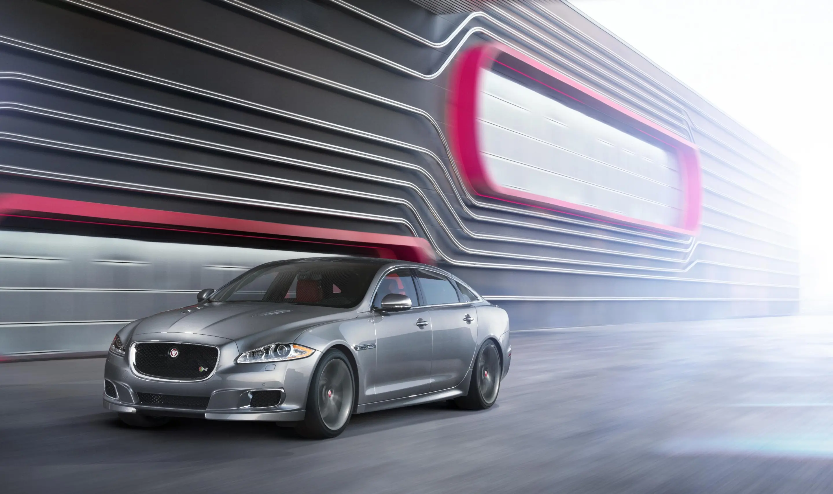 XJR is designed to provide both performance and comfort, without compromising either