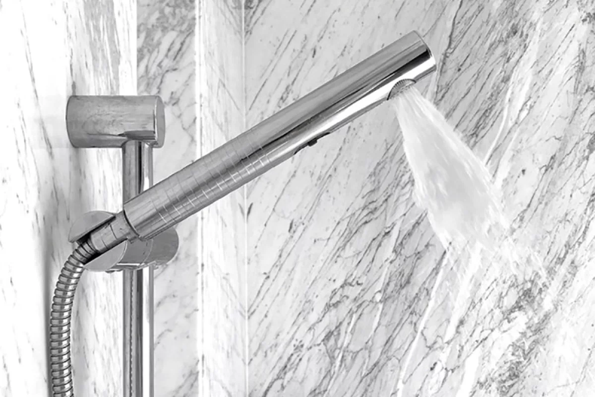 The Altered: Shower cuts water consumption by 75 percent while retainingcoverage, warmth and pressure