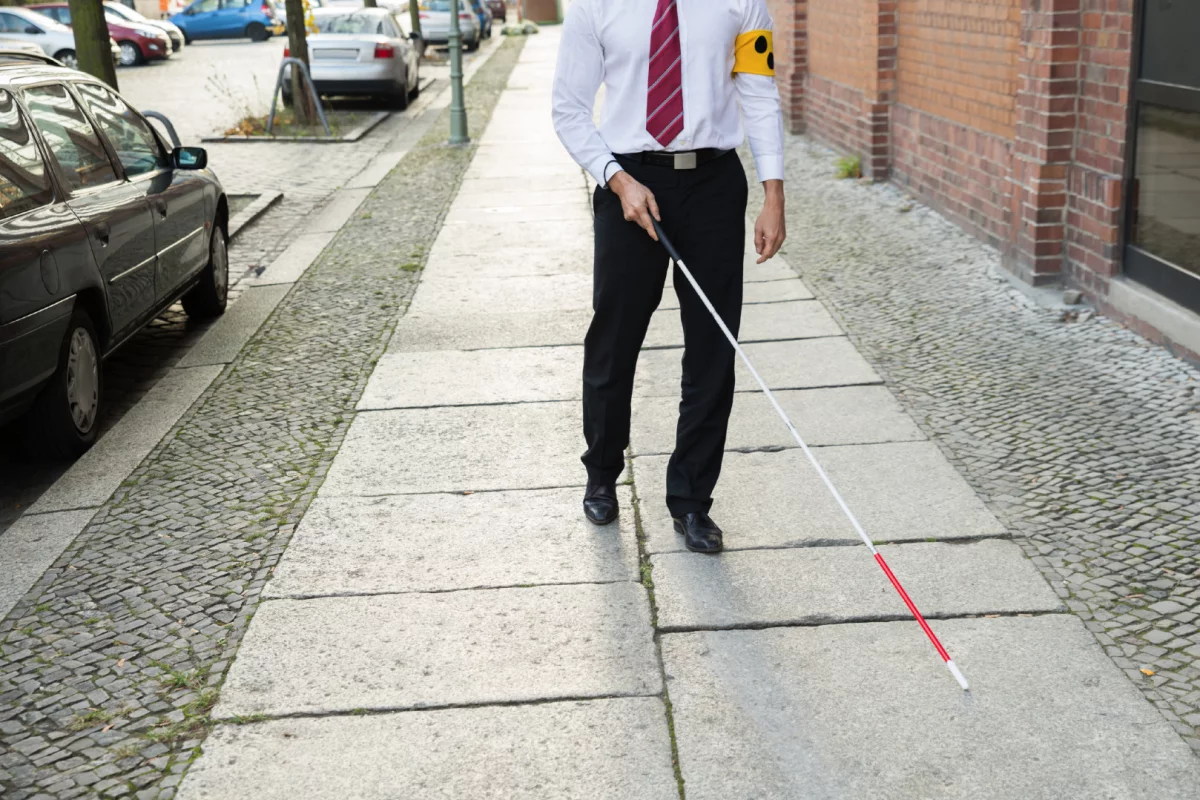 The XploR cane features facial recognition and GPS navigation systems (Photo: Birmingham City University)