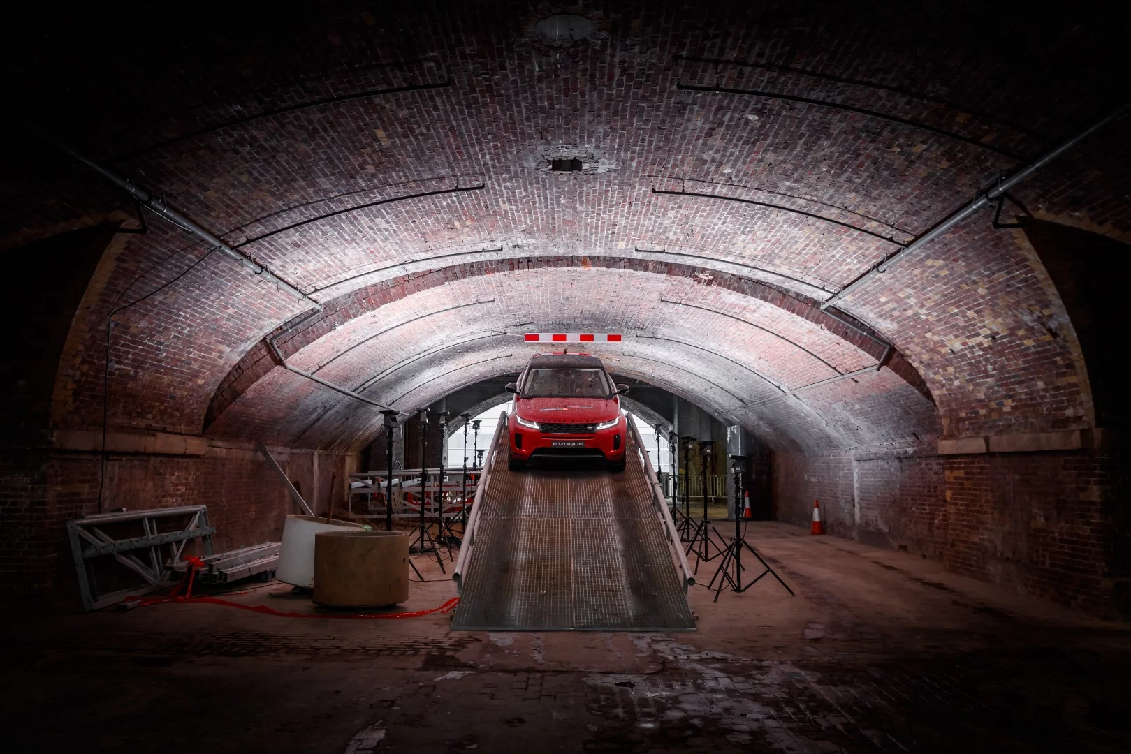 Built to handle urban environments as well the weekend getaway, Jaguar Land Rover promises agile handling from the new Range Rover Evoque