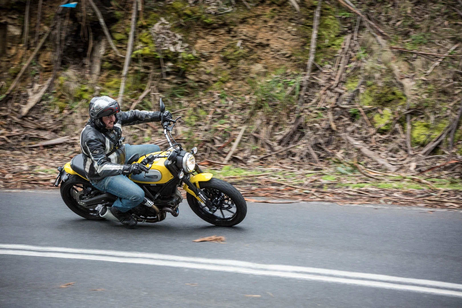 2015 Ducati Scrambler – hysterical fun around slower corners