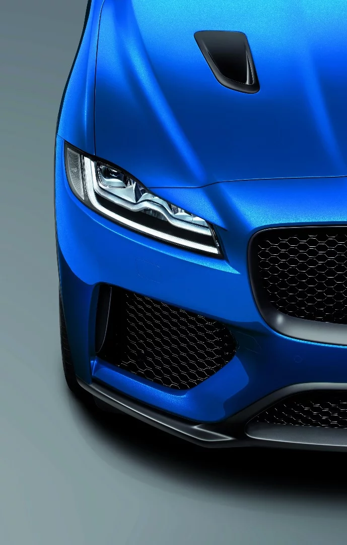 The F-Pace SVR includes a signature vented hood and larger intakes
