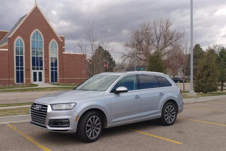 On the road, about town, the Q7 is zippy out of the light and careful in the parking lot