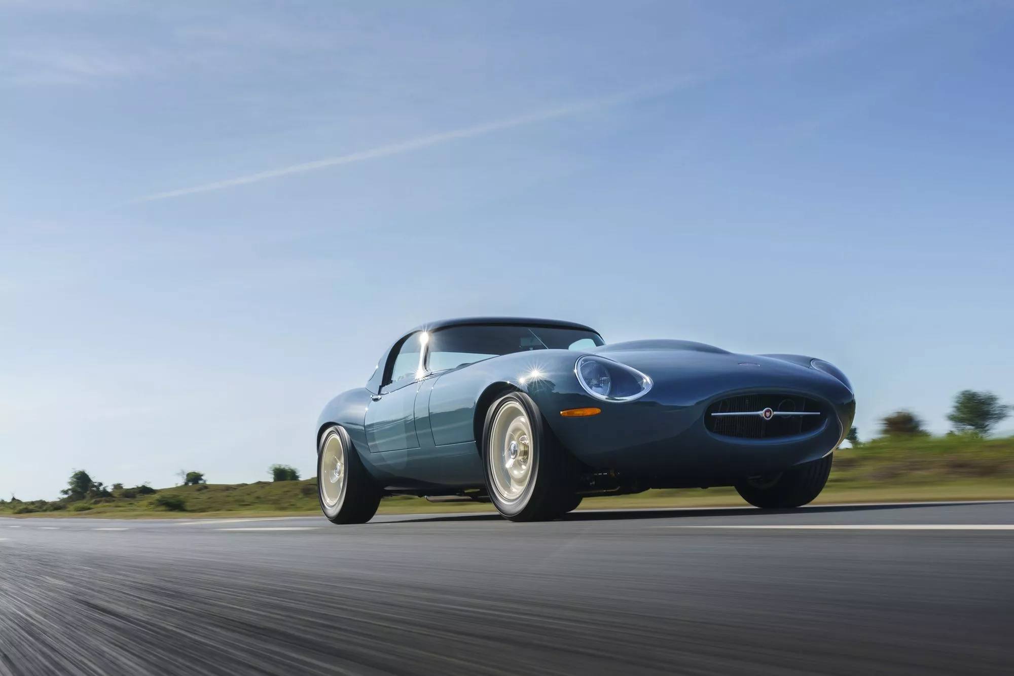 As gorgeous as the original but much more driver-friendly: the Eagle Lightweight GT