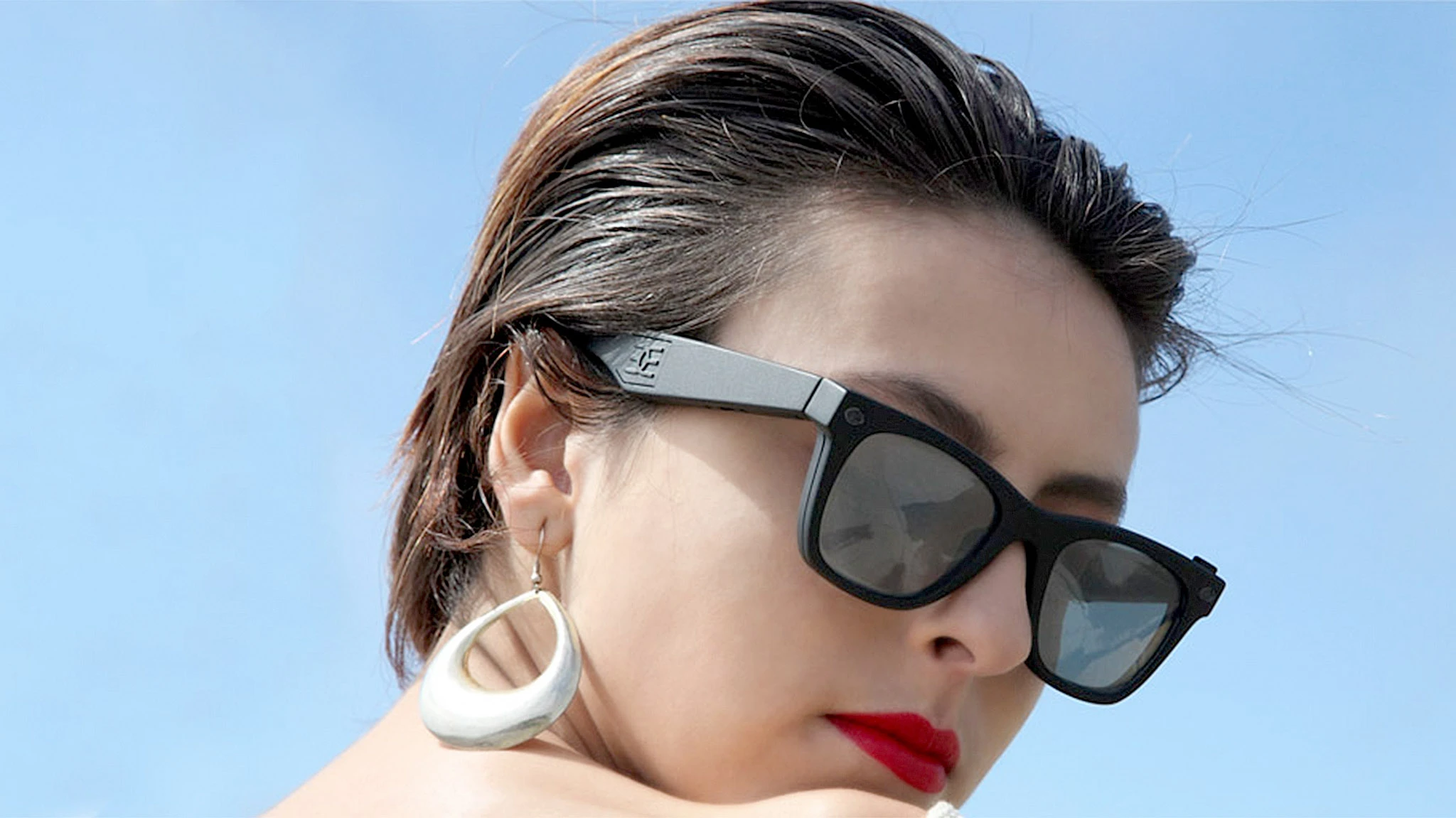 Though technically smart glasses, Epiphany Eyewear isn't nearly as smart as Google Glass
