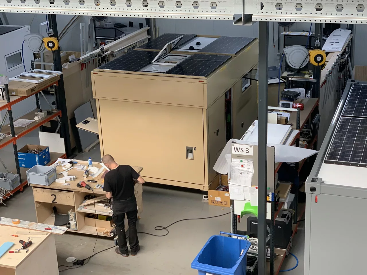 Bliss Mobil built the 11 Foot Lifting Top ahead of showing the complete Unimog in July