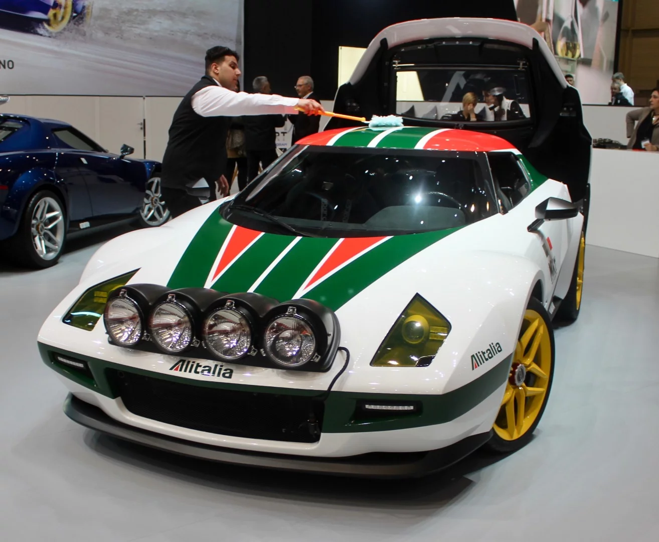 Manifattura Automobili Torino (MAT) showed its Lancia New Stratos at last year's Geneva Show, and this year it takes it full rally