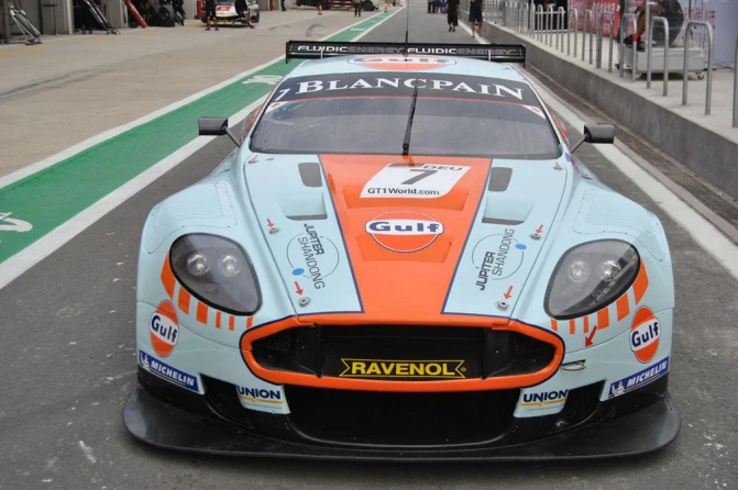 The DBR9 took the DB9 racing