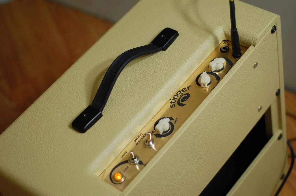 The top panel of the Stinger combo