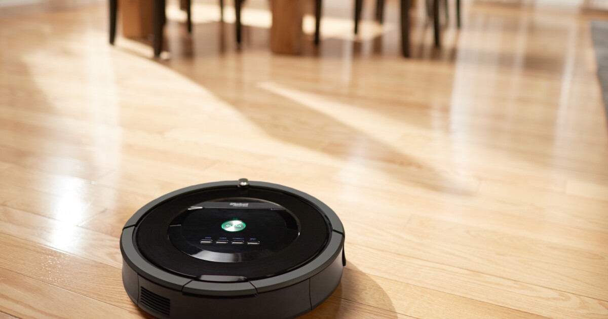 iRobot Roomba 800 Series ditches bristles for improved performance