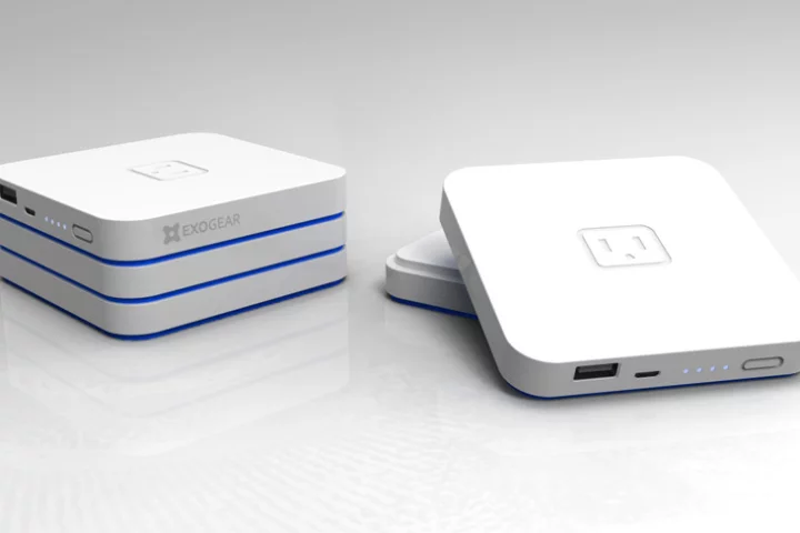 Exogear claims its Exovolt Plus is the world's first stackable battery pack for mobile devices