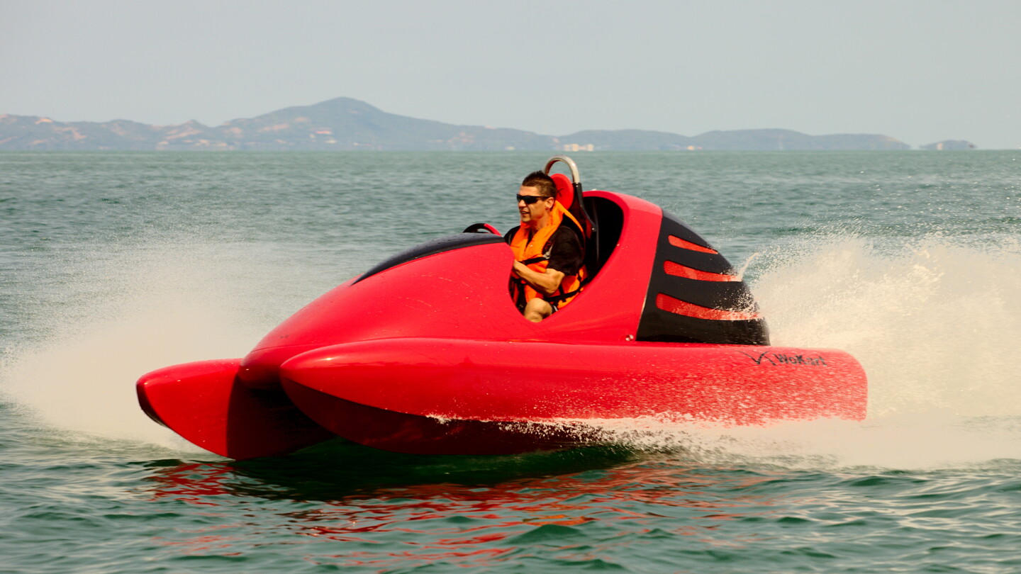 Wokart The 70 km/h gokart for the water