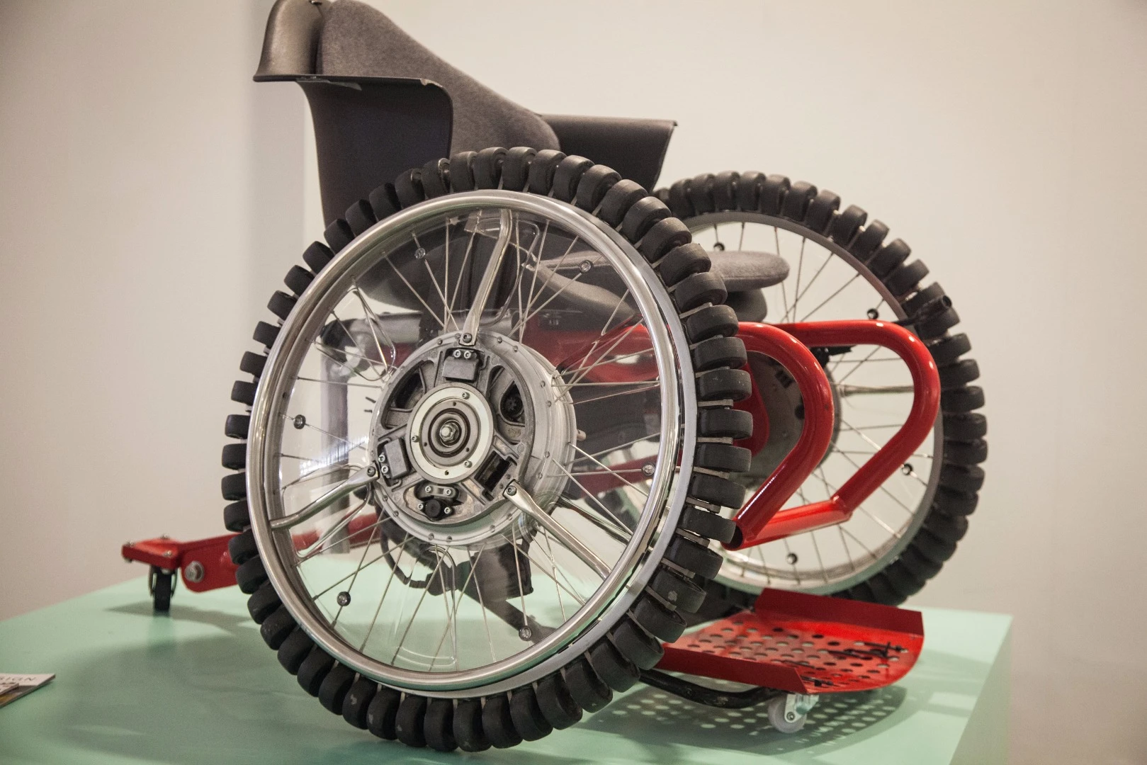 Global Grad Show: The Sli-de-Rift by Ando Ryoichi and Isao Uebayashi from Japan's Keio University is a sports wheelchair made for drift racing