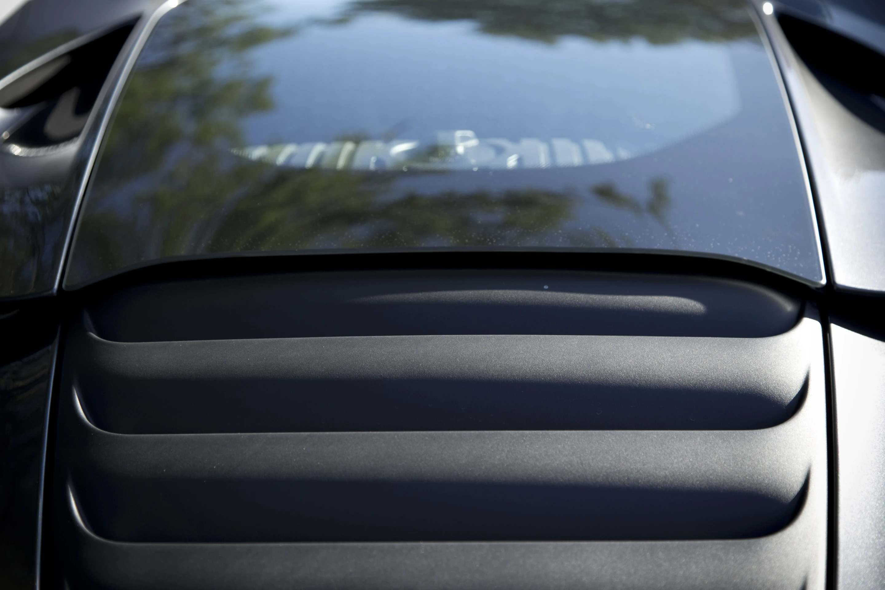 Every inch of the 12C is designed with optimal aerodynamics and performance in mind (Photo: Angus MacKenzie/gizmag.com)