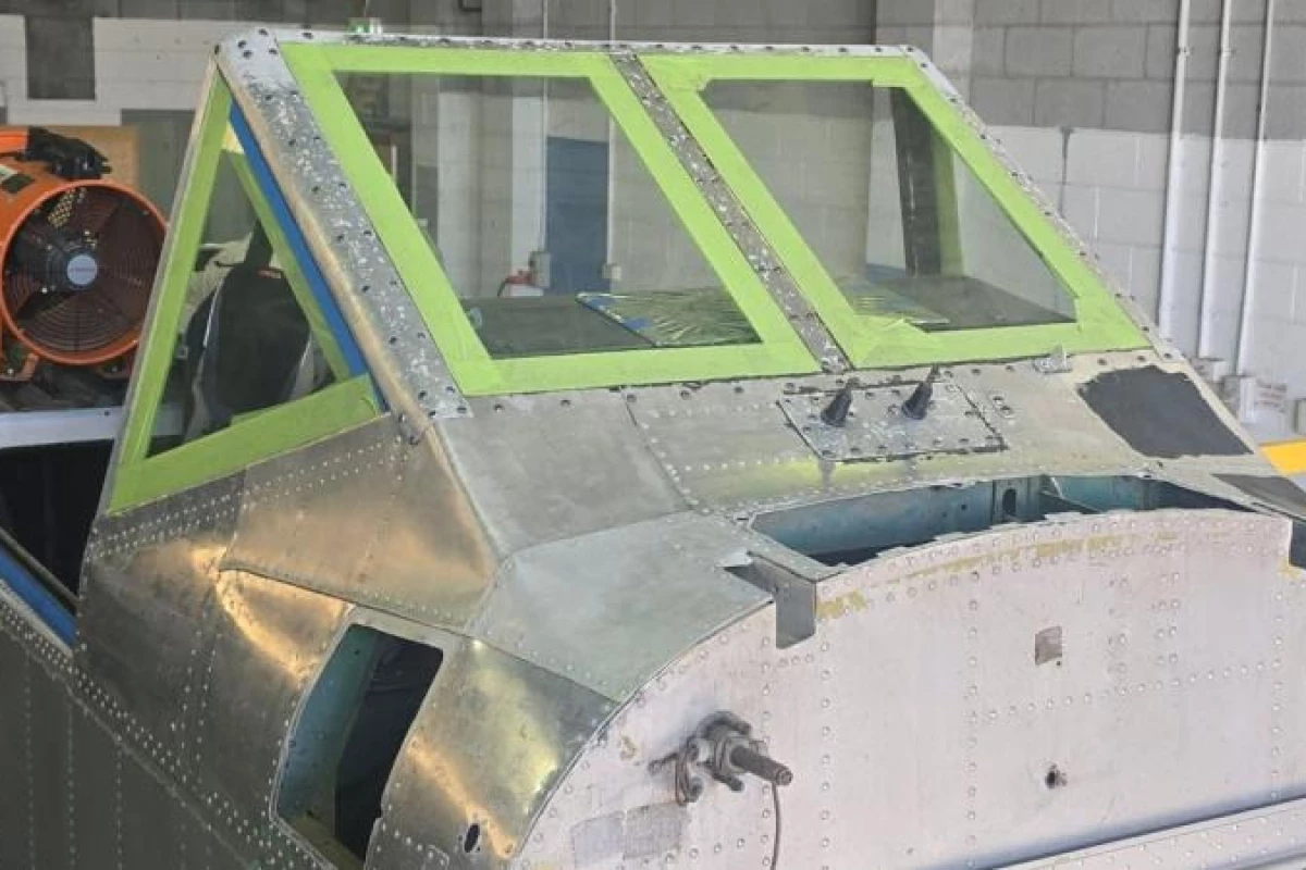A HEPA filter immediately removed the laser-blasted paint