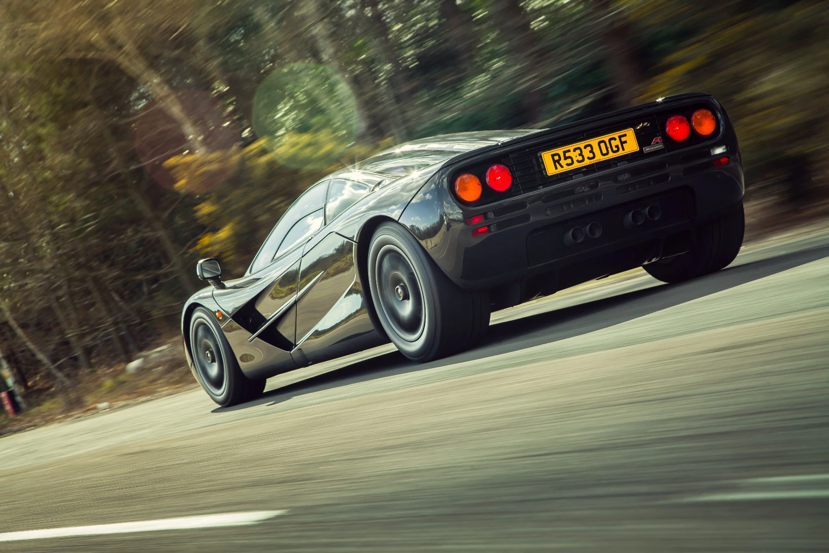 This F1 has a Carbon Black body