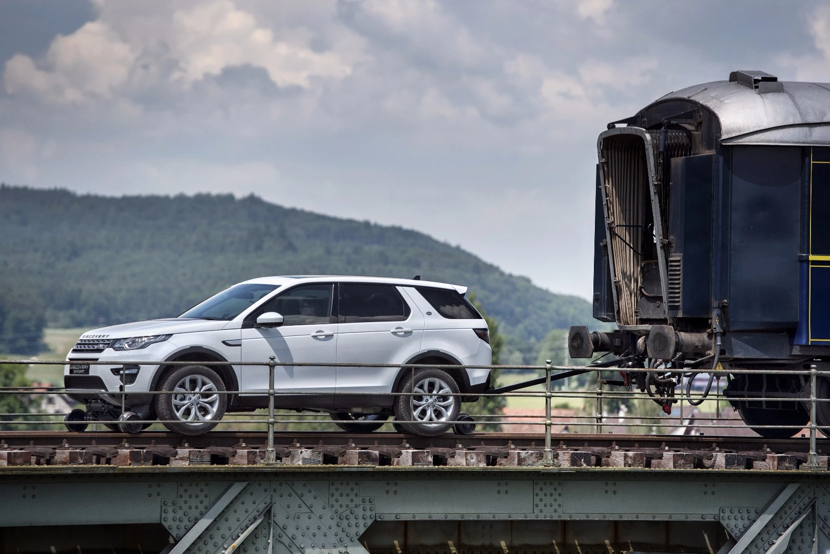 The Discovery Sport on its rail journey