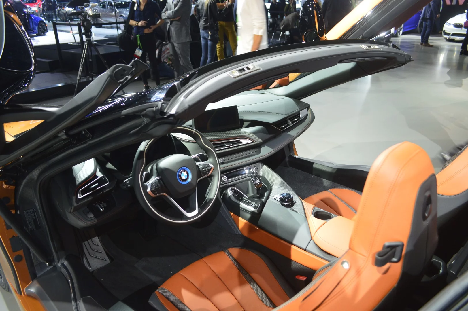 The 2019 BMW i8's battery cell capacity is increased from 20 Ah to 34 Ah, boosting energy capacity from 7.1 kWh to 11.6, giving it a net energy capacity of 9.4 kWh (usable)
