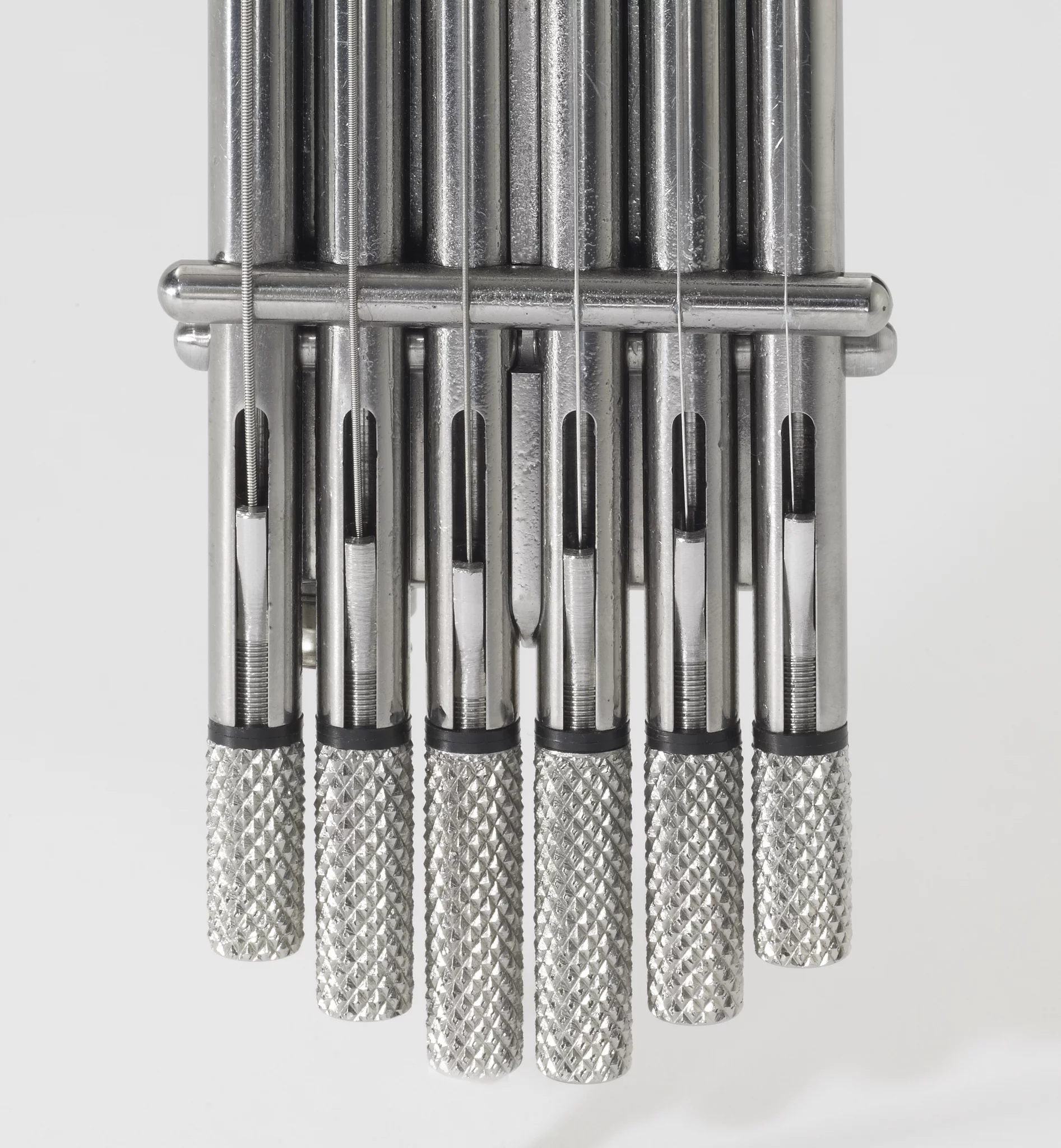 The unique two-part Gittler tuners