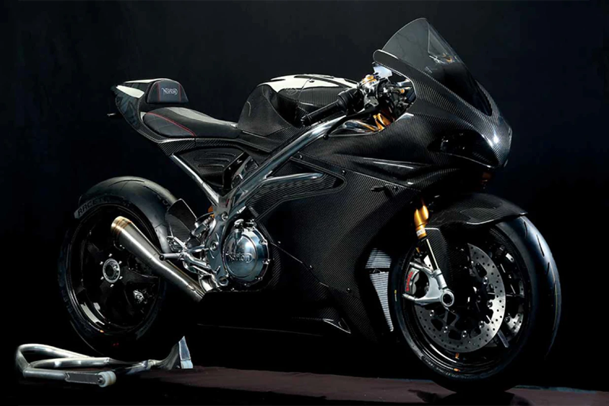 Norton V4 RR: if you see this on the street, stop and have a close look. There's special touches everywhere.